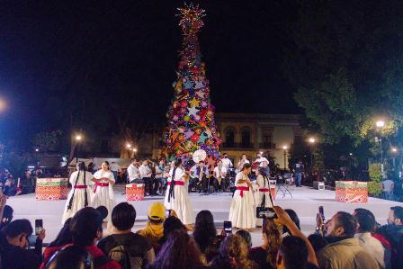 Árbol monumental de Navidad