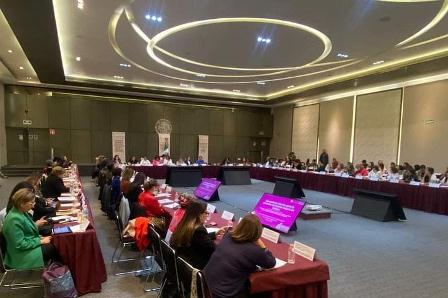 Convergen Gobierno de Oaxaca y Federación en política de prevención de la violencia contra las mujeres