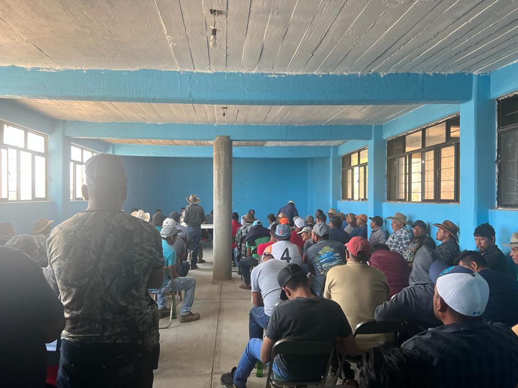 En asamblea Roaguía de San Lorenzo Albarradas rechaza construcción del Centro Integral de Revalorización de Residuos Sólidos Urbanos en la zona