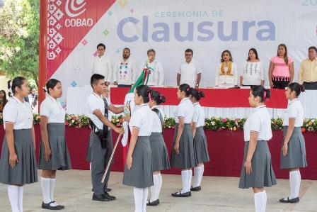 Egresan cerca de 10 mil estudiantes del Colegio de Bachilleres del Estado de Oaxaca