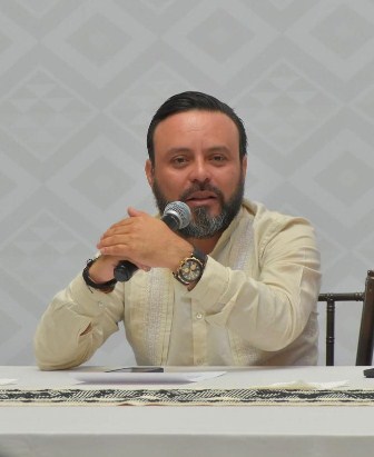 Atienden Secretaría de Gobierno y el IEEPO a grupo de representantes de la ENBIO