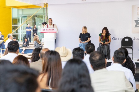 Ofertan 450 vacantes para promover la inclusión laboral de la juventud oaxaqueña