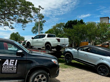 En Centro de Rehabilitación contra Adicciones, asegura Fiscalía de Oaxaca a 8 personas y vehículos con reporte de robo