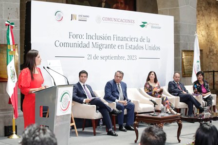 Firman en el Senado convenio para impulsar inclusión financiera de migrantes
