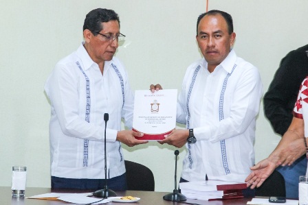 Envía gobernador Salomón Jara Paquete Económico para el Ejercicio Fiscal 2024 al Congreso de Oaxaca