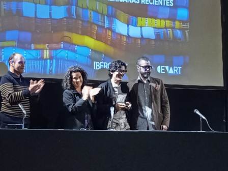 Entregan la presea “Cátedra Rodolfo Usigli 2023” a Rafael Mondragón Velázquez