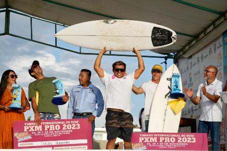 Jafet Ramos, de Puerto Escondido, gana Torneo Internacional de Surf PXM Pro 2023