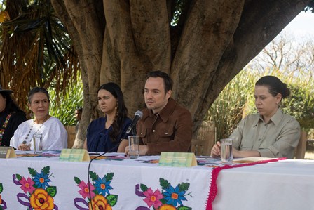 Reconocen con Premios CaSa 2023 a escritoras y escritores en lenguas originarias