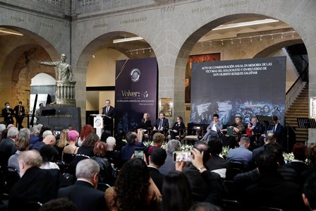 Honran en el Senado de la República memoria de víctimas del Holocausto