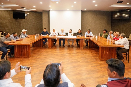 Logran acuerdo de paz