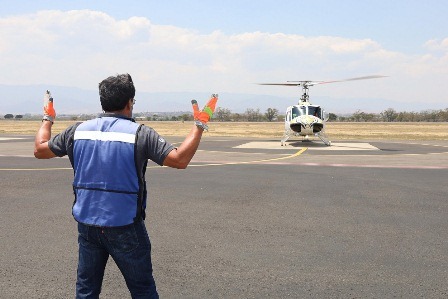 Refuerza Coesfo con un helicóptero el combate a incendios forestales en el Istmo