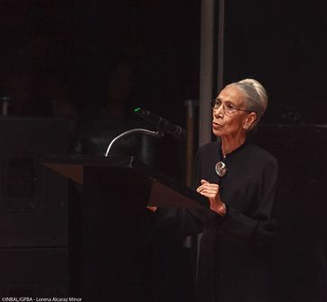 Gladiola Orozco entrega al público su amor y pasión por la danza