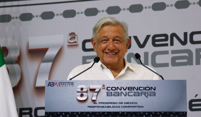 Presidente Andrés Manuel López Obrador clausura 87° Convención Bancaria en Acapulco; destaca cooperación de banca y privados