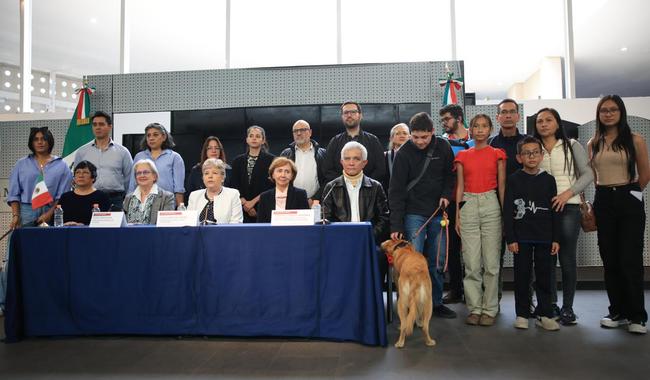 La canciller de México Alicia Bárcena reconoce la valentía del personal diplomático al defender la embajada en Ecuador