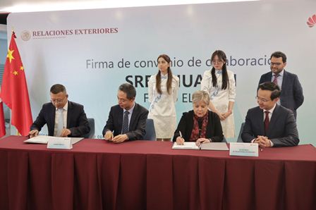 Firman convenio SRE y Huawei México para empoderar a empresarias y promover la inclusión digital