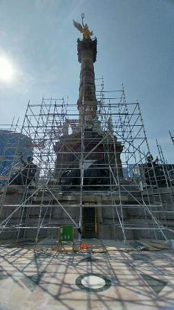 Inician trabajos de restauración en la Columna de la Independencia
