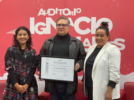 Recibe Carlos Manuel Cruz Meza el Premio Bellas Artes de Crónica Literaria “Carlos Montemayor” 2024