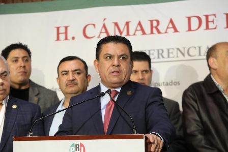 Exhorta diputado del PRI Alejandro Domínguez a autoridades a controlar propagación de gusano barrenador