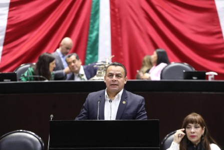 Morena se quiere “robar” 2.4 billones de pesos de los trabajadores del Infonavit: Alonso Que