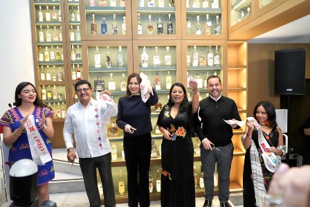 Brilla mezcal oaxaqueño en la Casa de México en España