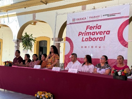 Realiza Setrao Feria Primavera Laboral en Tlacolula de Matamoros