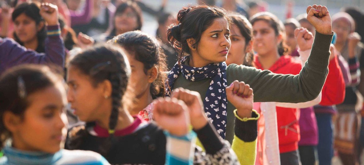 Para las niñas y adolescentes 30 años de progresos desiguales : UNICEF