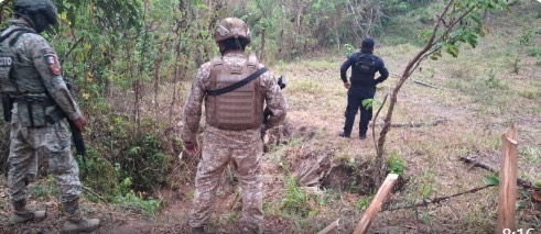 Aseguran Policía Estatal y la Defensa toma clandestina de hidrocarburos en San Juan Guichicovi