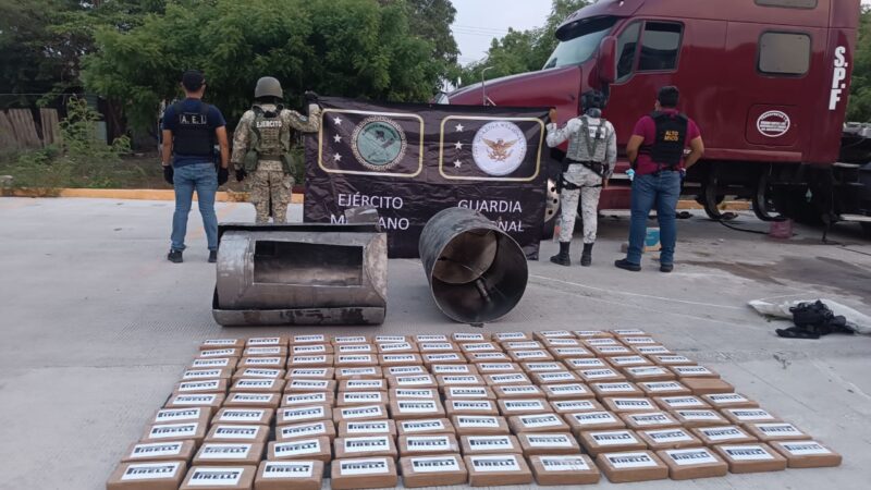 Aseguran cargamento de drogas