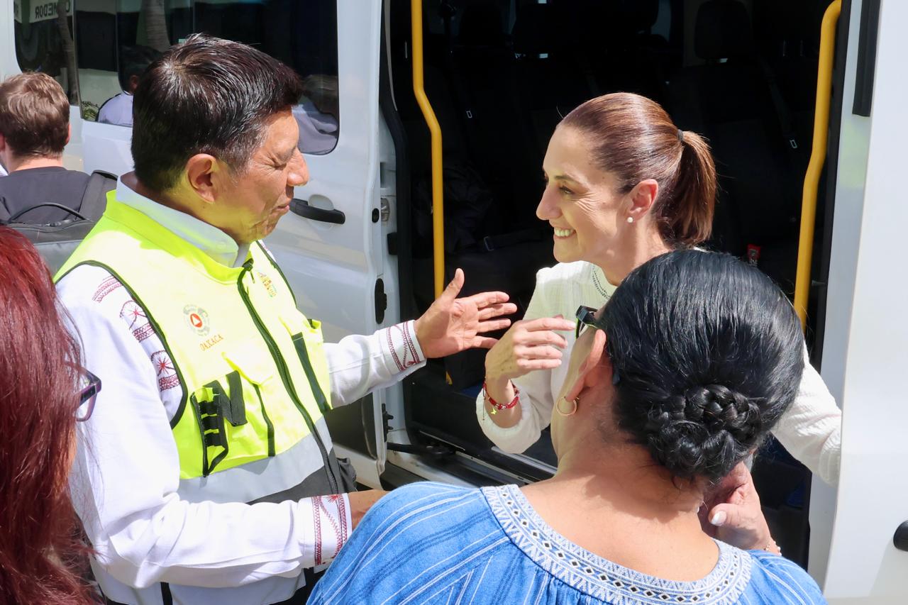 Acuerdan presidenta de México y gobernador de Oaxaca censo en los 12 municipios más afectados por Huracán “Erick”