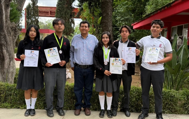 Obtienen estudiantes del Cobao oro, bronce y mención honorífica en Concurso Nacional de Química