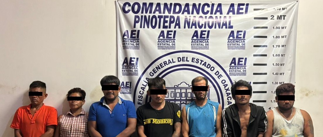 Detienen a ocho personas por narcomenudeo, en Pinotepa Nacional, Oaxaca