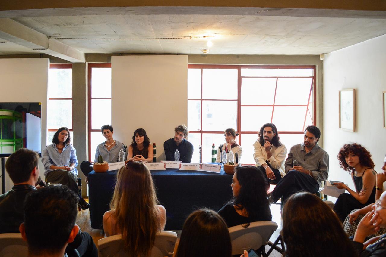 Debaten especialistas sobre democratización del diseño de mobiliario en el 120º natalicio de Juan O’Gorman