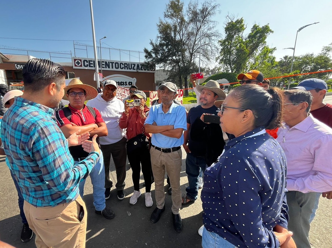 Brindan acompañamiento legal por caso de Fraude en la adquisición de vehículos en Oaxaca