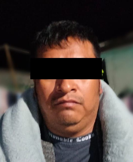 Detienen a dos personas durante cateo en el valle de Etla, aseguran dosis de drogas