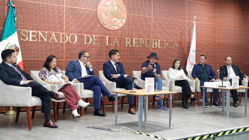 Presentan libro