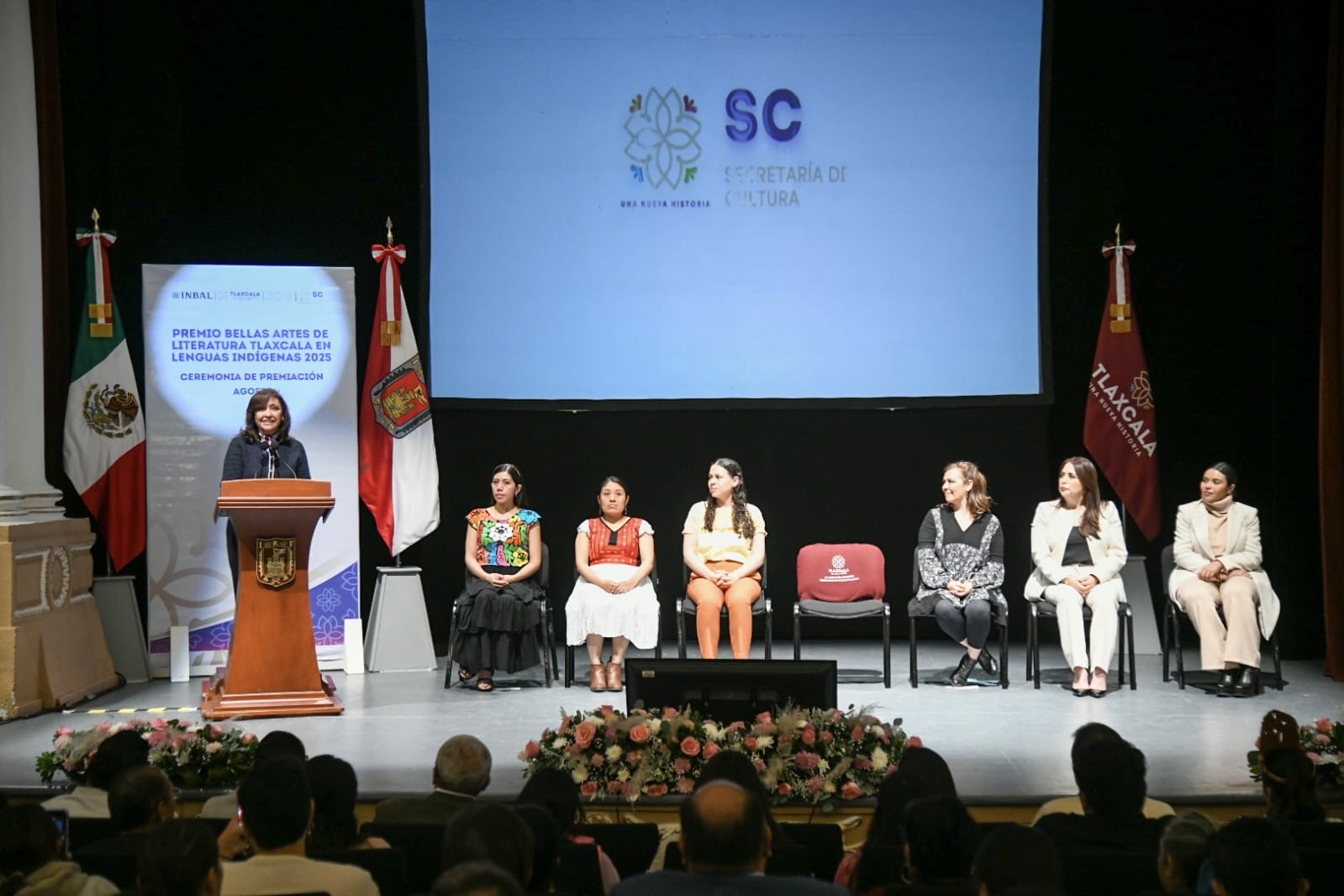 Recibe Andrea Lorenzo Gómez el primer Premio Bellas Artes Tlaxcala en Lenguas Indígenas 2025