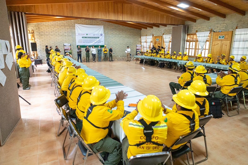 Con respaldo de Usnorthcom, Coesfo concluye capacitación a combatientes de incendios forestales en Oaxaca