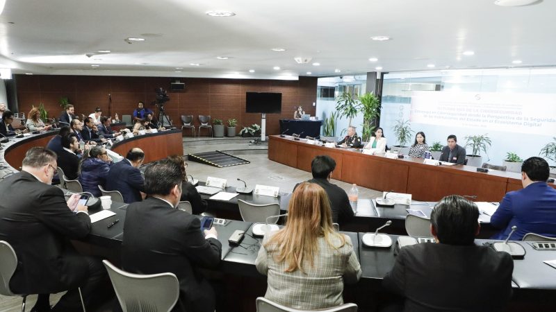 “Seguridad en el Espacio Digital”