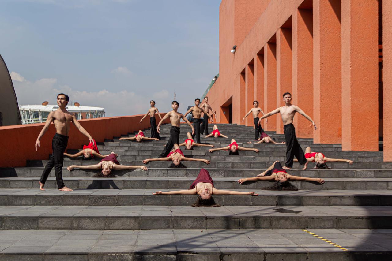 Inaugura Escuela Nacional de Danza Clásica y Contemporánea su temporada de otoño 2025
