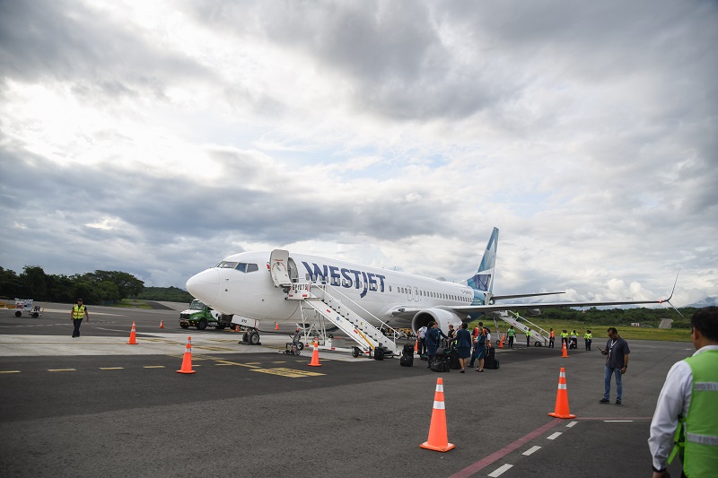 Se fortalece conexión aérea con vuelos internacionales a la Costa: Sectur-Oaxaca