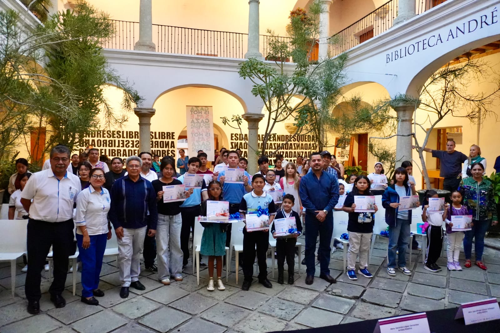 Premia Gobierno de Oaxaca a ganadores del Concurso Nacional de Dibujo y Pintura Infantil y Juvenil 2025