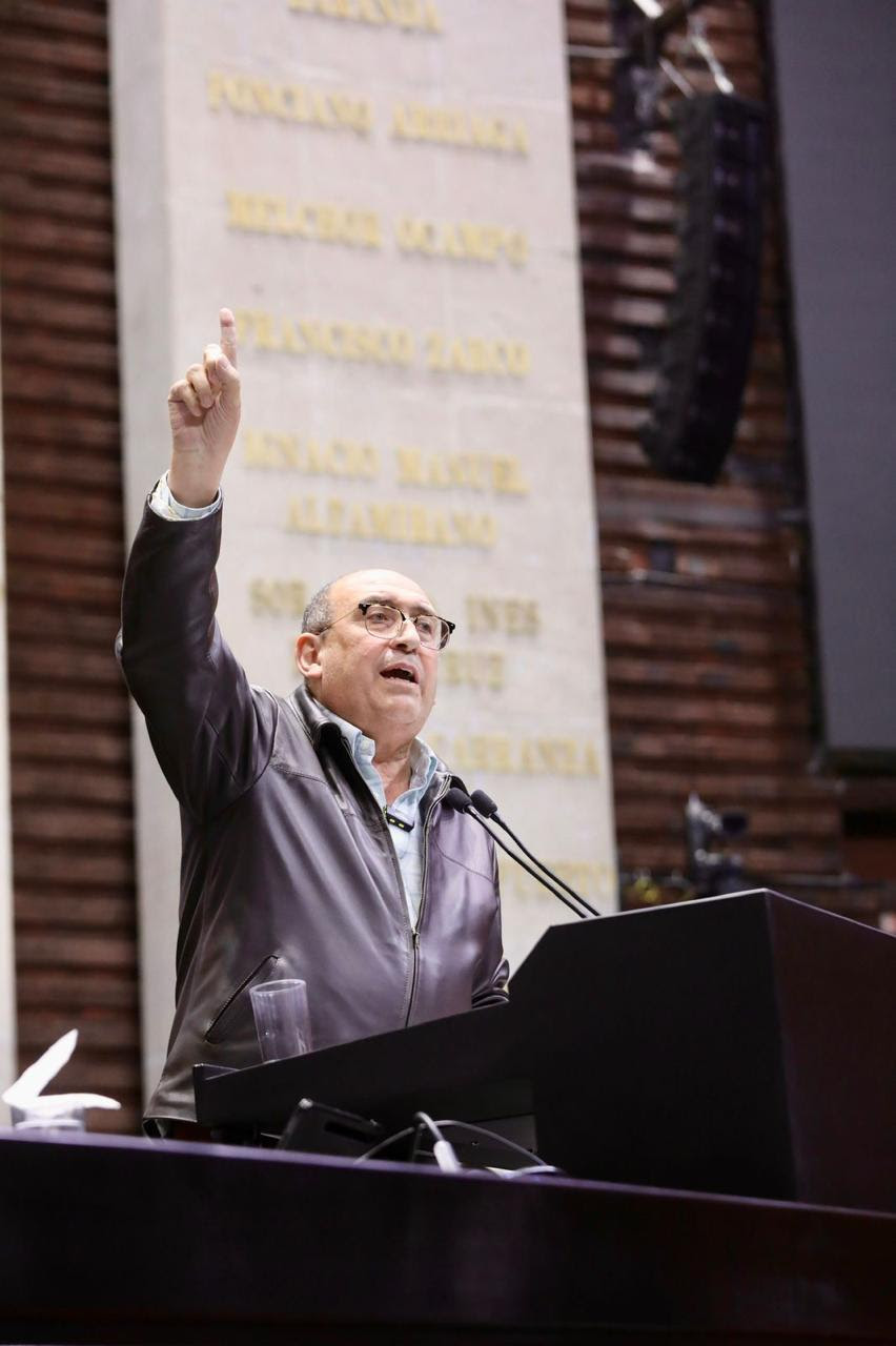 Propone Rubén Moreira garantizar 60 litros diarios de agua como derecho constitucional