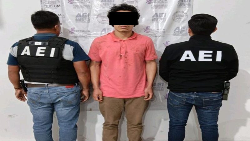 Tres personas detenidas