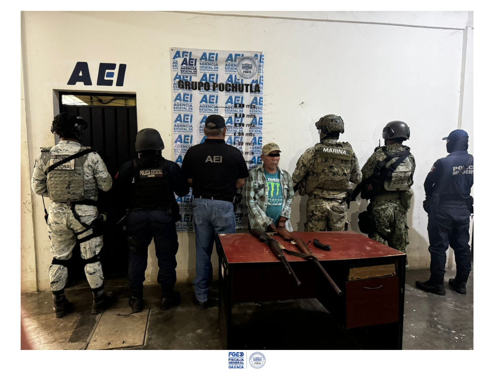 Recuperan maquinaria robada y aseguran armas durante cateo en la Costa; Un detenido