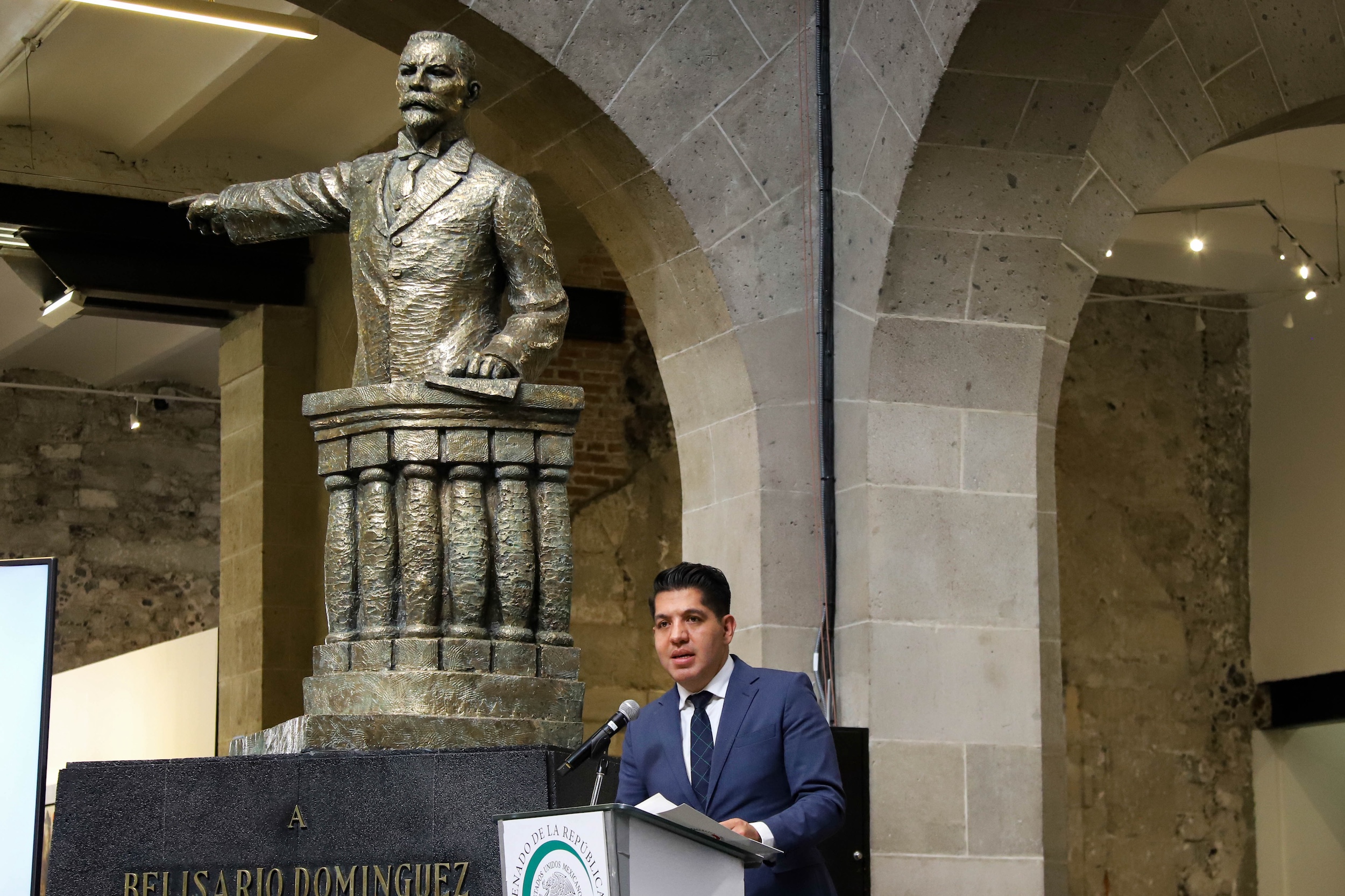 Siempre hay que vincular a la juventud en política, pues son la “puerta de las generaciones del futuro”: Reyes Carmona