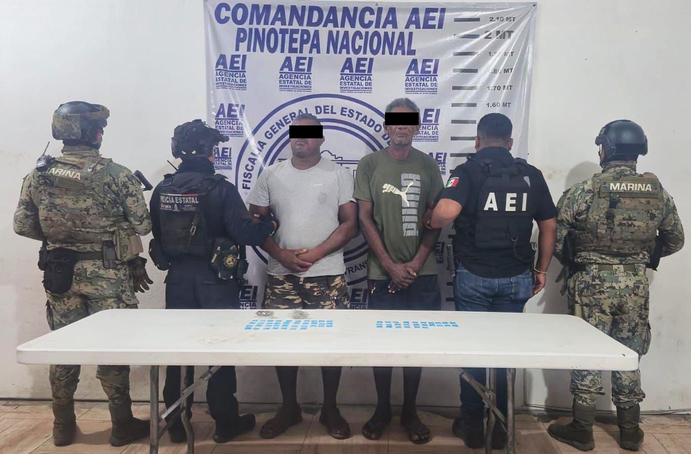 Desarticulan célula de narcomenudeo por venta de sustancias ilícitas afuera de secundaria; Tres personas vinculadas a proceso