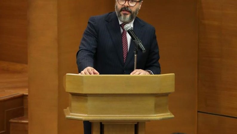 Gilberto Bátiz García