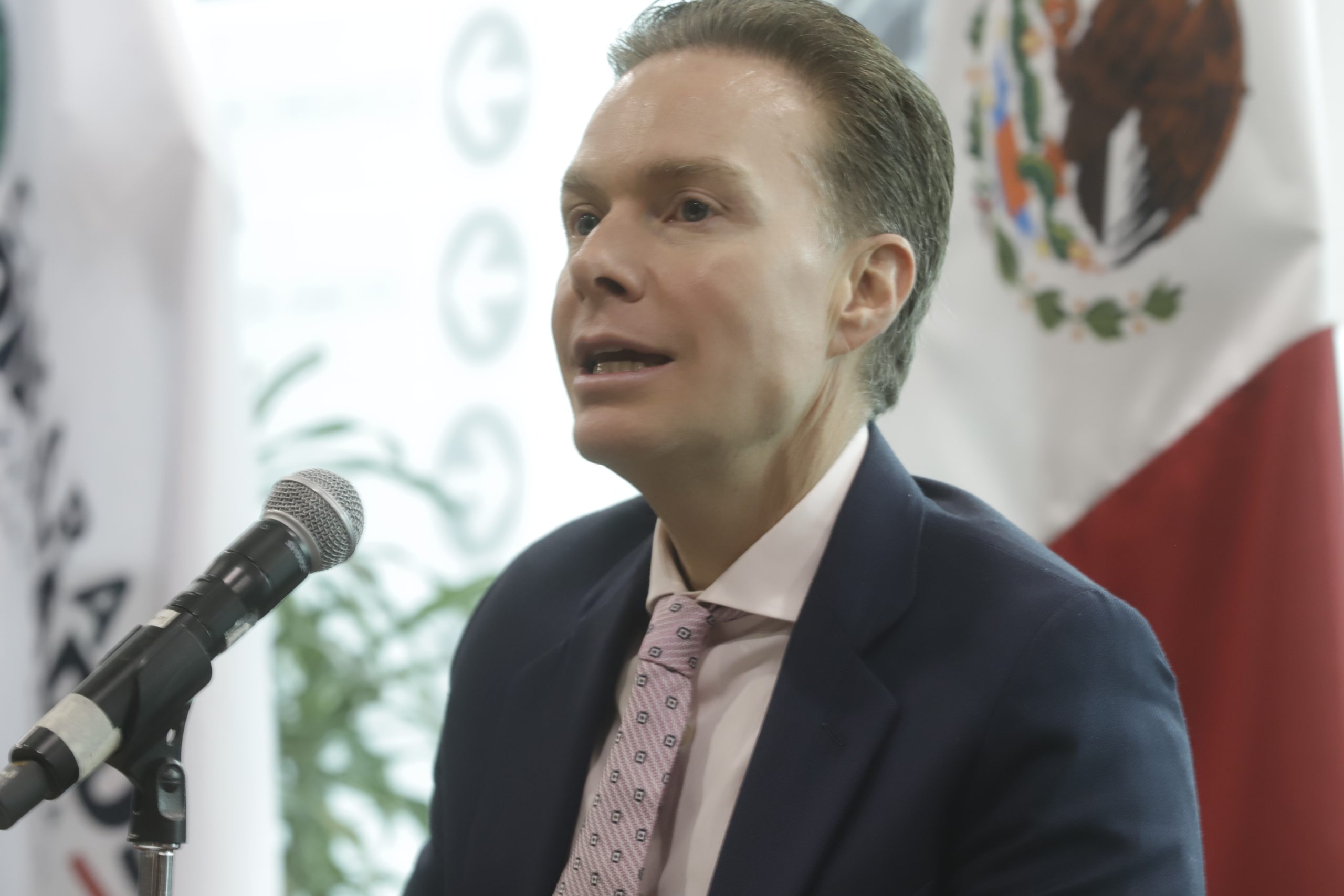 Impulsa senador reforma para que Fondo Forestal priorice a mujeres indígenas