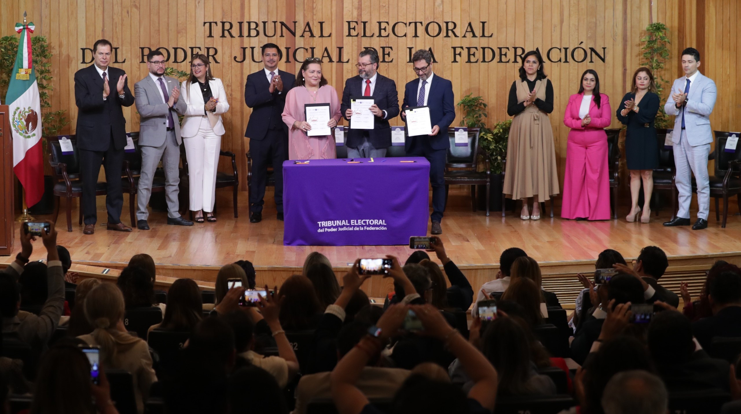 Suman esfuerzos TEPJF, INE y Transparencia Electoral para reforzar democracia de frente al proceso 2027