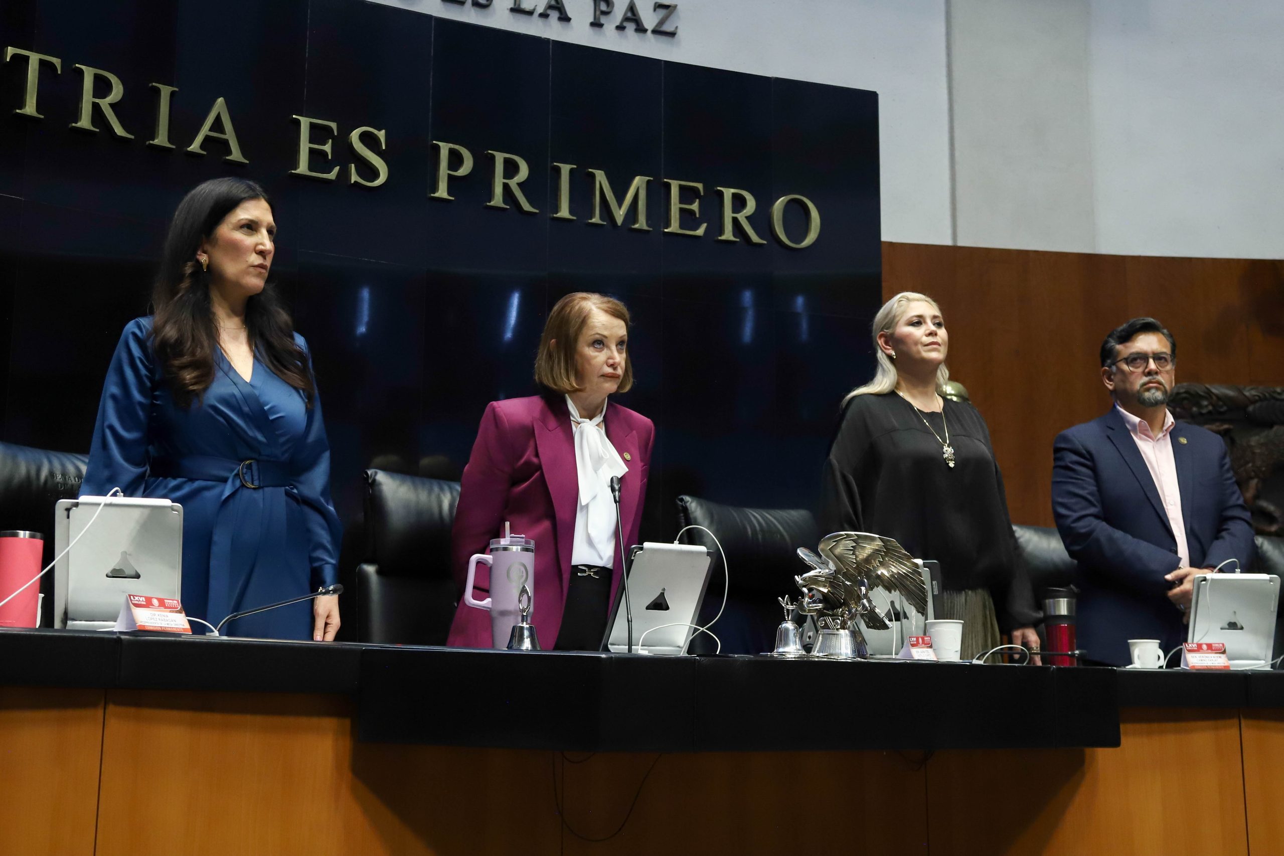Debaten en la Permanente situación política nacional
